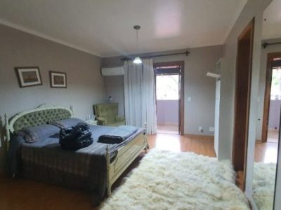 Casa à venda com 251m², 3 quartos, 1 suíte, 2 vagas no bairro Ipanema em Porto Alegre - Foto 18