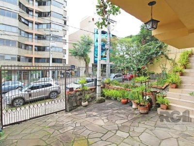 Casa à venda com 154m², 3 quartos, 2 vagas no bairro Passo d'Areia em Porto Alegre - Foto 2