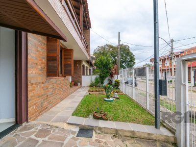 Casa à venda com 388m², 6 quartos, 1 suíte, 3 vagas no bairro Jardim Itu em Porto Alegre - Foto 2