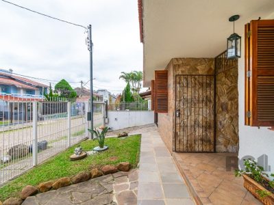 Casa à venda com 388m², 6 quartos, 1 suíte, 3 vagas no bairro Jardim Itu em Porto Alegre - Foto 3