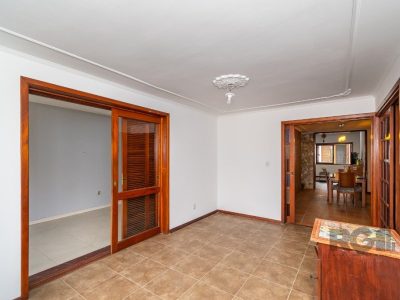 Casa à venda com 388m², 6 quartos, 1 suíte, 3 vagas no bairro Jardim Itu em Porto Alegre - Foto 15