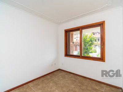 Casa à venda com 388m², 6 quartos, 1 suíte, 3 vagas no bairro Jardim Itu em Porto Alegre - Foto 17