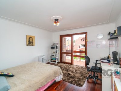 Casa à venda com 388m², 6 quartos, 1 suíte, 3 vagas no bairro Jardim Itu em Porto Alegre - Foto 34