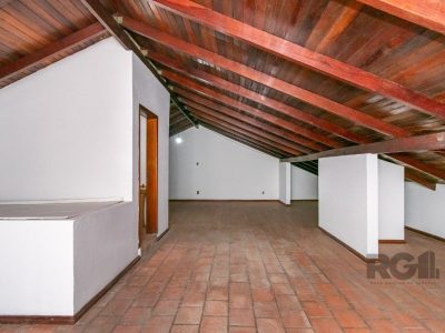 Casa à venda com 388m², 6 quartos, 1 suíte, 3 vagas no bairro Jardim Itu em Porto Alegre - Foto 46