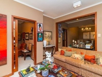 Apartamento à venda com 121m², 3 quartos, 1 suíte no bairro Moinhos de Vento em Porto Alegre - Foto 2