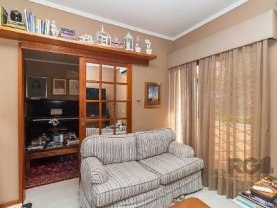 Apartamento à venda com 121m², 3 quartos, 1 suíte no bairro Moinhos de Vento em Porto Alegre - Foto 8