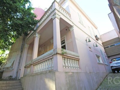 Casa à venda com 437m², 4 quartos, 1 suíte, 3 vagas no bairro Moinhos de Vento em Porto Alegre - Foto 33