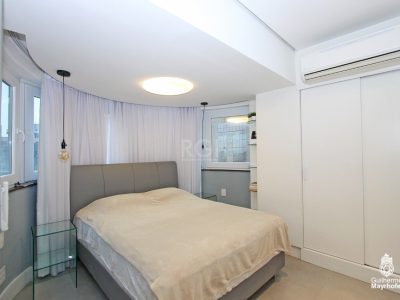 Cobertura à venda com 327m², 3 quartos, 3 suítes, 5 vagas no bairro Petrópolis em Porto Alegre - Foto 29