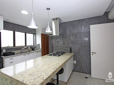 Cobertura à venda com 327m², 3 quartos, 3 suítes, 5 vagas no bairro Petrópolis em Porto Alegre - Foto 62