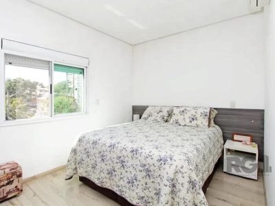 Apartamento à venda com 72m², 2 quartos, 1 suíte, 2 vagas no bairro São João em Porto Alegre - Foto 2