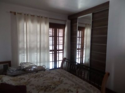 Casa à venda com 287m², 4 quartos, 1 suíte, 4 vagas no bairro Tristeza em Porto Alegre - Foto 24