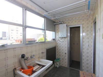 Apartamento à venda com 127m², 3 quartos, 1 suíte, 1 vaga no bairro Moinhos de Vento em Porto Alegre - Foto 22