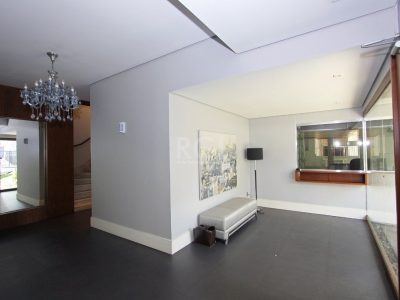 Apartamento à venda com 127m², 3 quartos, 1 suíte, 1 vaga no bairro Moinhos de Vento em Porto Alegre - Foto 26