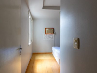 Apartamento à venda com 108m², 3 quartos, 1 suíte, 1 vaga no bairro Menino Deus em Porto Alegre - Foto 28