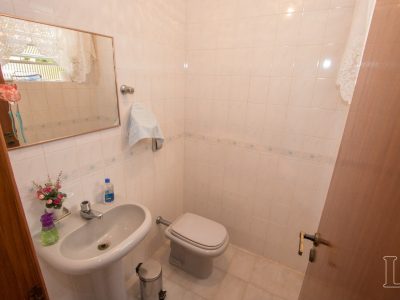 Casa à venda com 416m², 4 quartos, 1 suíte, 5 vagas no bairro Tristeza em Porto Alegre - Foto 9