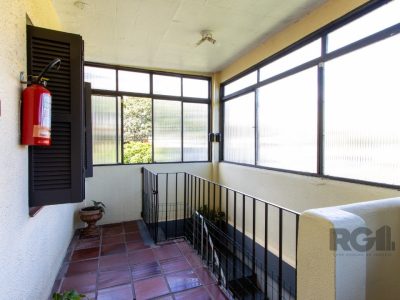 Casa à venda com 200m², 3 quartos, 3 vagas no bairro Tristeza em Porto Alegre - Foto 40