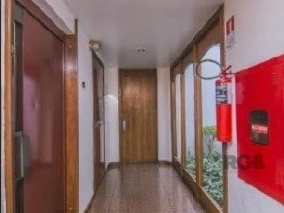 Cobertura à venda com 102m², 2 quartos, 1 vaga no bairro Bom Fim em Porto Alegre - Foto 4