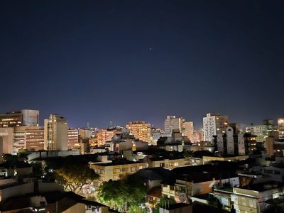 Apartamento à venda com 91m², 3 quartos, 1 suíte, 2 vagas no bairro Rio Branco em Porto Alegre - Foto 17