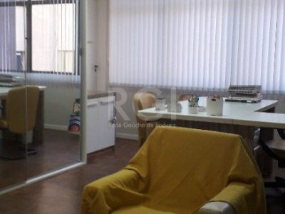 Conjunto/Sala à venda com 47m² no bairro Petrópolis em Porto Alegre - Foto 11