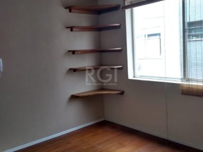 Apartamento à venda com 55m², 2 quartos, 1 vaga no bairro Partenon em Porto Alegre - Foto 3