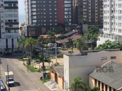 Apartamento à venda com 110m², 3 quartos, 1 suíte, 1 vaga no bairro Navegantes em Capão da Canoa - Foto 3