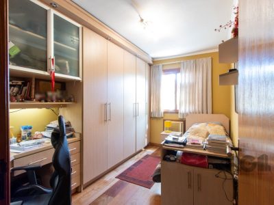 Apartamento à venda com 114m², 3 quartos, 1 suíte, 2 vagas no bairro Tristeza em Porto Alegre - Foto 31