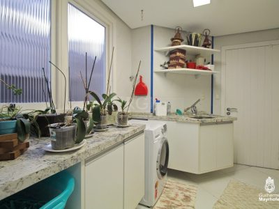 Casa à venda com 650m², 4 quartos, 3 suítes, 4 vagas no bairro Chácara das Pedras em Porto Alegre - Foto 7