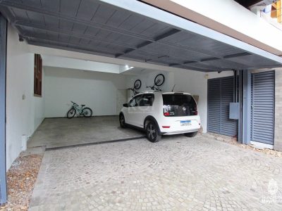 Casa à venda com 650m², 4 quartos, 3 suítes, 4 vagas no bairro Chácara das Pedras em Porto Alegre - Foto 46