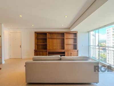 Apartamento à venda com 102m², 3 quartos, 1 suíte, 2 vagas no bairro Jardim Europa em Porto Alegre - Foto 4