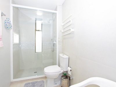 Apartamento à venda com 122m², 3 quartos, 1 suíte, 1 vaga no bairro Petrópolis em Porto Alegre - Foto 8