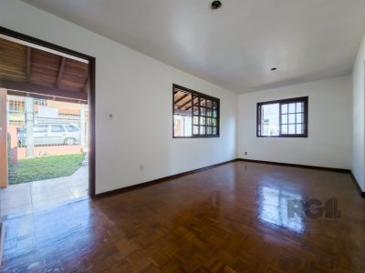 Casa à venda com 228m², 3 quartos, 1 suíte, 2 vagas no bairro Ipanema em Porto Alegre - Foto 6