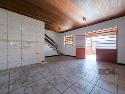 Casa à venda com 228m², 3 quartos, 1 suíte, 2 vagas no bairro Ipanema em Porto Alegre - Foto 22