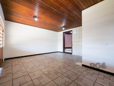 Casa à venda com 228m², 3 quartos, 1 suíte, 2 vagas no bairro Ipanema em Porto Alegre - Foto 23