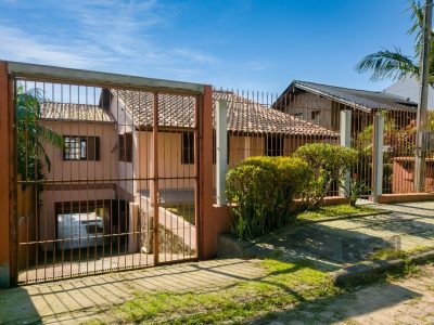 Casa à venda com 228m², 3 quartos, 1 suíte, 2 vagas no bairro Ipanema em Porto Alegre - Foto 37