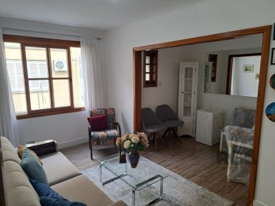 Apartamento à venda com 80m², 3 quartos, 1 vaga no bairro Menino Deus em Porto Alegre - Foto 2