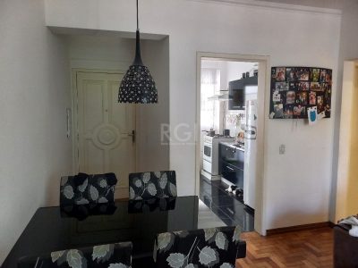 Apartamento à venda com 61m², 2 quartos, 1 vaga no bairro Jardim Botânico em Porto Alegre - Foto 4