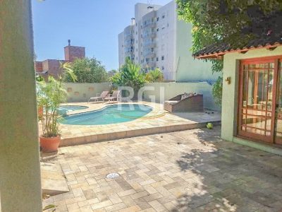 Casa à venda com 500m², 6 quartos, 6 suítes, 8 vagas no bairro Boa Vista em Porto Alegre - Foto 10