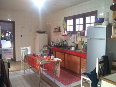 Casa à venda com 250m², 2 quartos, 1 suíte, 2 vagas no bairro Ipanema em Porto Alegre - Foto 11