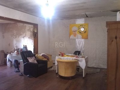 Casa à venda com 250m², 2 quartos, 1 suíte, 2 vagas no bairro Ipanema em Porto Alegre - Foto 4