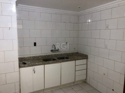 Apartamento à venda com 77m², 3 quartos no bairro Petrópolis em Porto Alegre - Foto 5