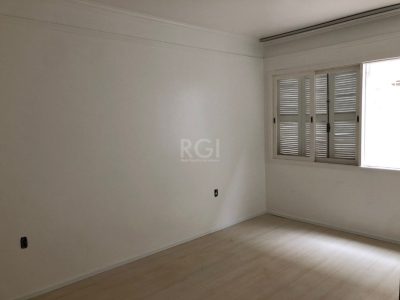 Apartamento à venda com 77m², 3 quartos no bairro Petrópolis em Porto Alegre - Foto 16