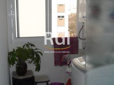 Apartamento à venda com 69m², 3 quartos, 1 suíte, 1 vaga no bairro Passo d'Areia em Porto Alegre - Foto 6