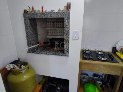 Apartamento à venda com 62m², 2 quartos, 1 suíte, 1 vaga no bairro Menino Deus em Porto Alegre - Foto 2