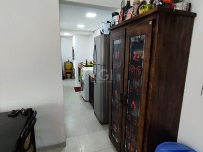 Apartamento à venda com 62m², 2 quartos, 1 suíte, 1 vaga no bairro Menino Deus em Porto Alegre - Foto 5