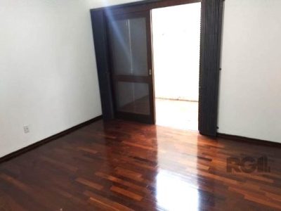 Apartamento à venda com 115m², 2 quartos, 2 vagas no bairro Três Figueiras em Porto Alegre - Foto 4