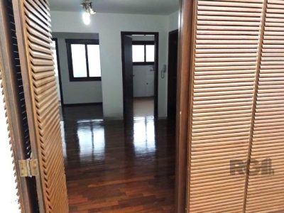 Apartamento à venda com 115m², 2 quartos, 2 vagas no bairro Três Figueiras em Porto Alegre - Foto 10