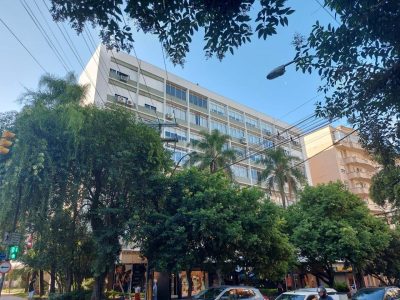 Apartamento à venda com 381m², 4 quartos, 1 suíte, 2 vagas no bairro Moinhos de Vento em Porto Alegre - Foto 2