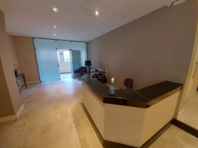 Apartamento à venda com 381m², 4 quartos, 1 suíte, 2 vagas no bairro Moinhos de Vento em Porto Alegre - Foto 4