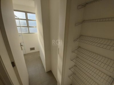 Apartamento à venda com 381m², 4 quartos, 1 suíte, 2 vagas no bairro Moinhos de Vento em Porto Alegre - Foto 10