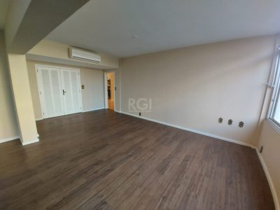 Apartamento à venda com 381m², 4 quartos, 1 suíte, 2 vagas no bairro Moinhos de Vento em Porto Alegre - Foto 6